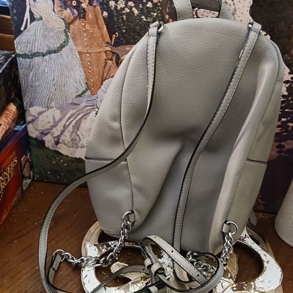 🎒Victoria Secret Urban Mini Backpack🎒 Size 7.3"×3.8"×9.7",A Fabulous Item🎁👌 - Picture 16 of 16